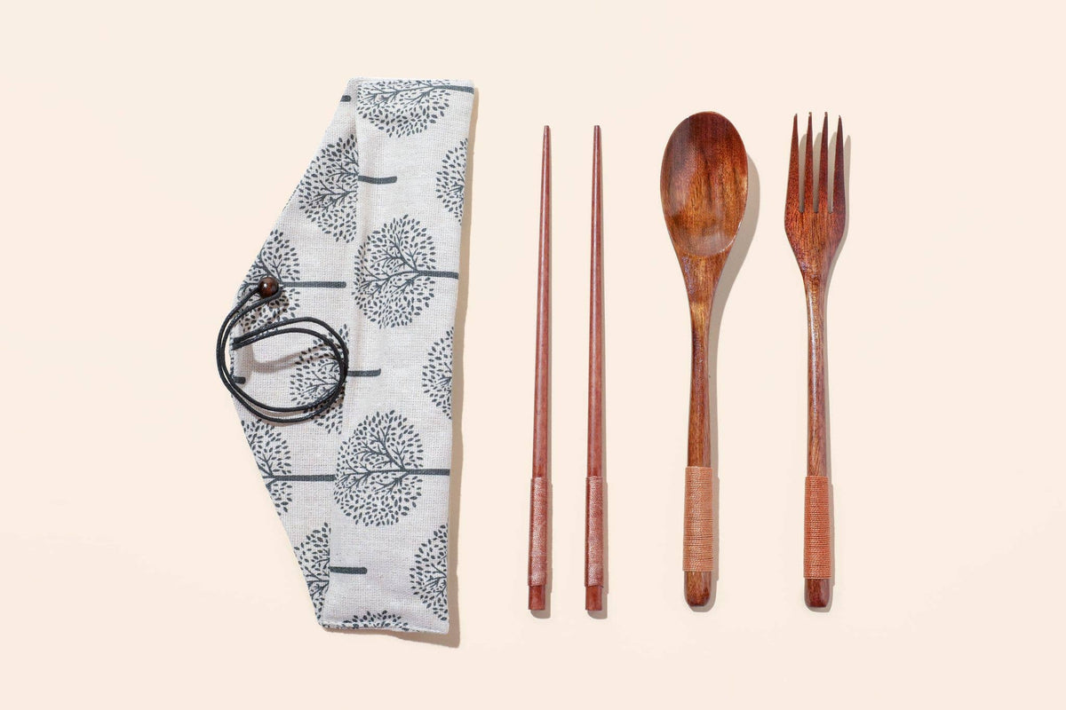 Bamboo Switch coconut wood travel cutlery set, white